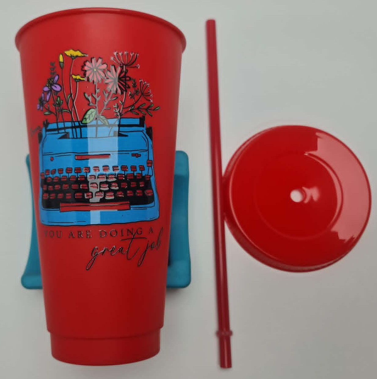 24oz Coral Red Plastic Cup "Doing a Great Job" Secure Lid & Straw BPA Free